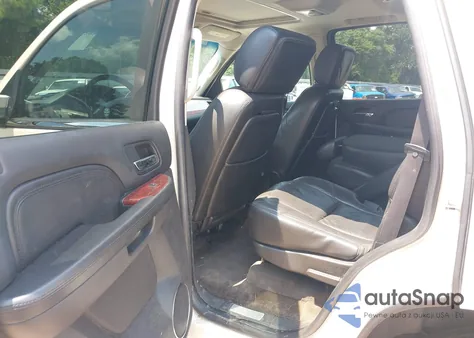 2009 Cadillac Escalade Standard from USA, damaged, VIN 1GYFC23279R217011